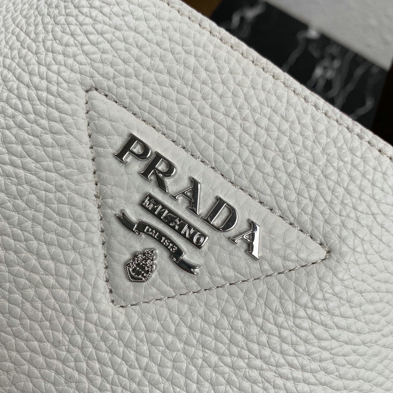 FASH Prada Bag 2204YA0048