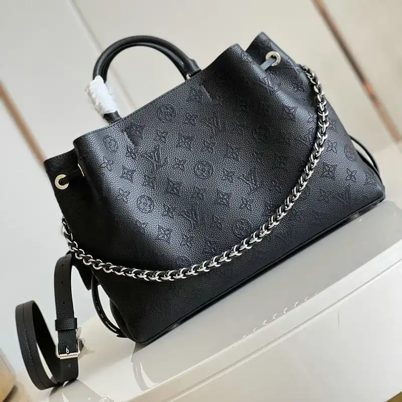 LV Bag 2204YA0059