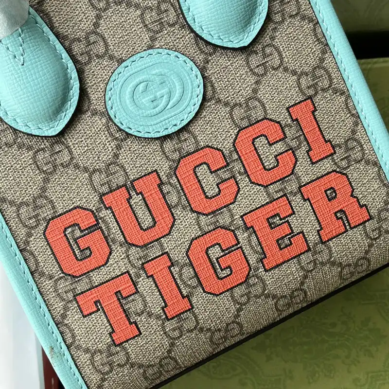 Gucci Bag 2204YA0071