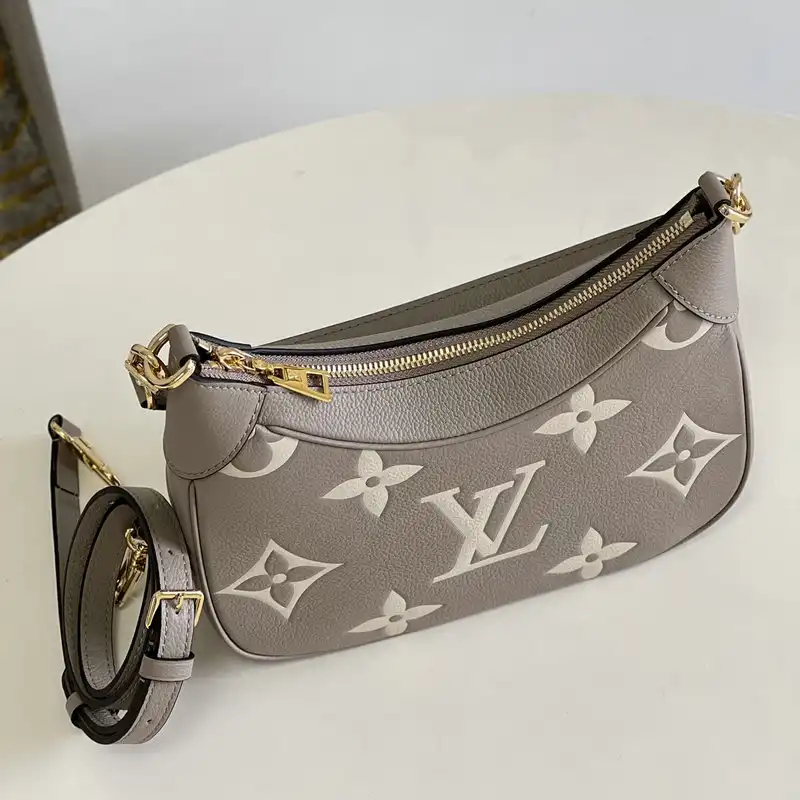 LV Bag 2204YA0087