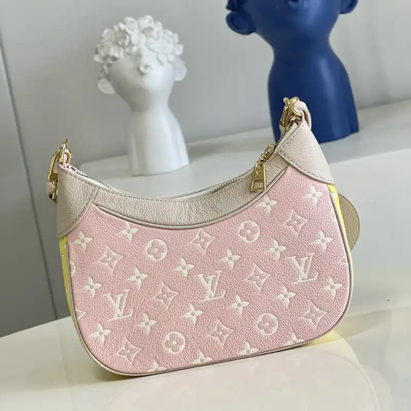 LV Bag 2204YA0088