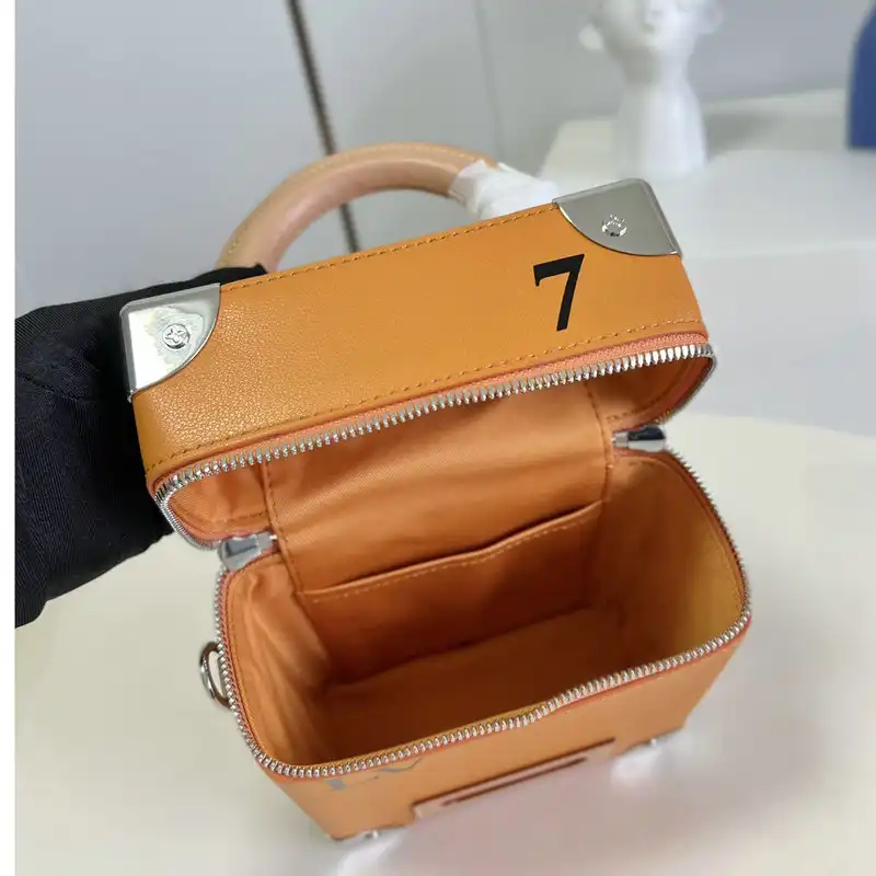 LV Bag 2204YA0096