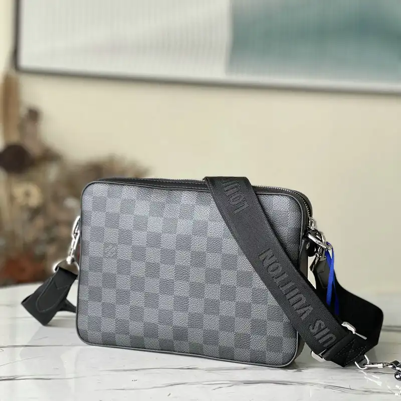 LV Bag 2204YZ0027