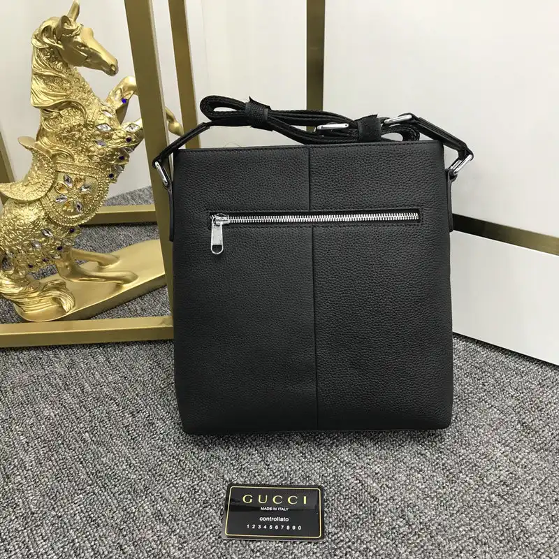 Cheap Gucci Bag 2204YZ0033