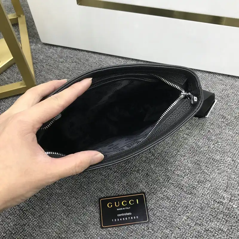 Gucci Bag 2204YZ0033