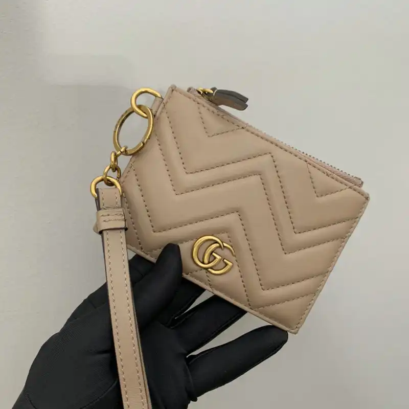 Cheap Gucci Bag 2205DJ0001