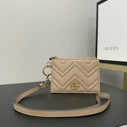 Gucci Bag 2205DJ0001