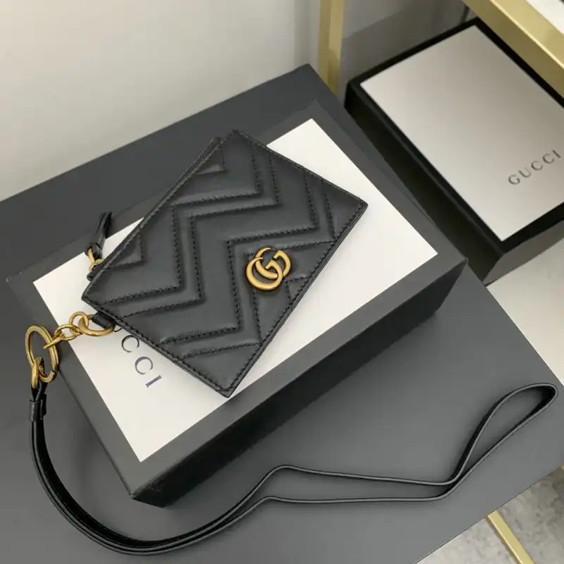 Gucci Bag 2205DJ0005