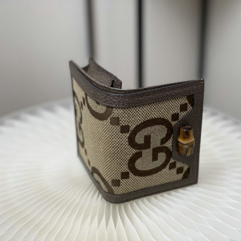 FASH Gucci Bag 2205DJ0006