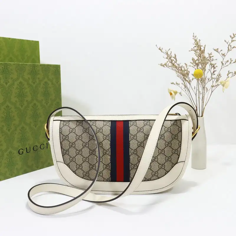 Gucci Bag 2205DJ0010