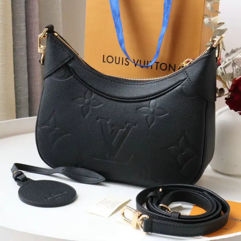 LV Bag 2205DJ0018