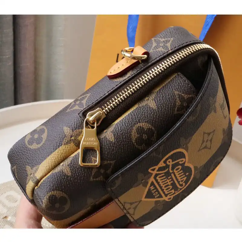 Fashionrep LV Bag 2205DJ0042