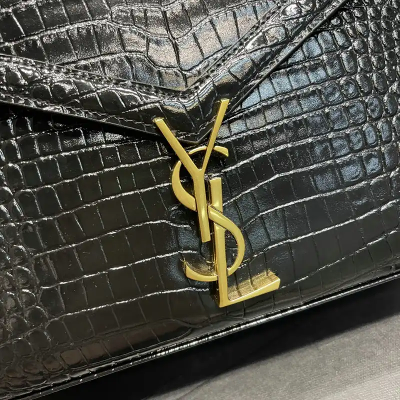 YSL Bag 2205HS0013