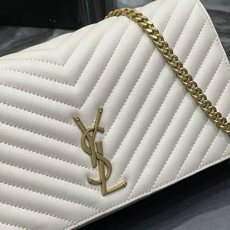 YSL Bag 2205HS0026