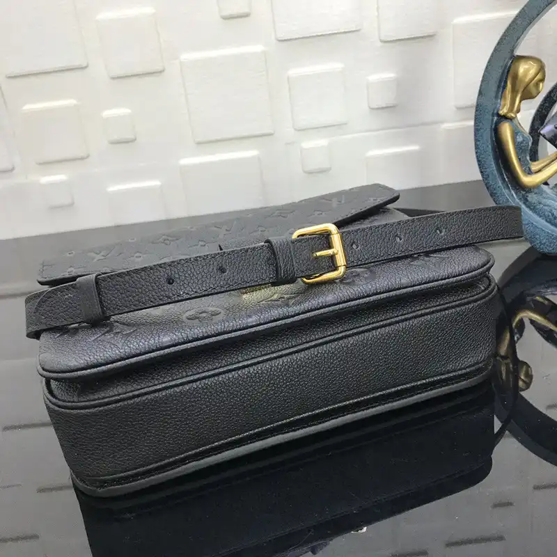 LV Bag 2205HT0019