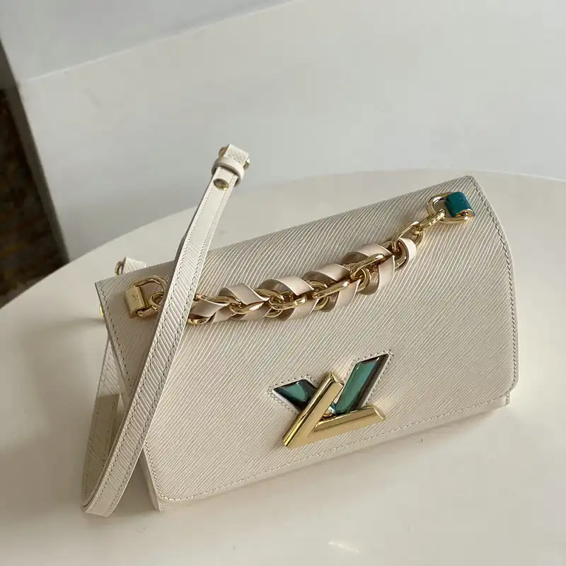 LV Bag 2205YA0002