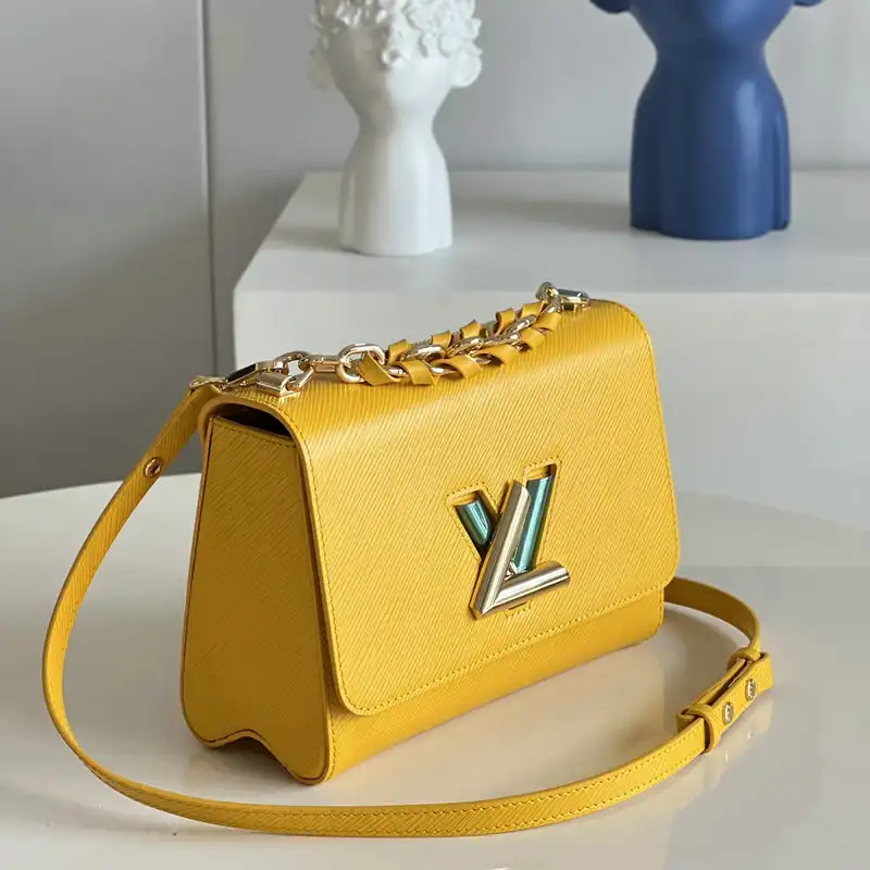 Fashionrepsfam ru LV Bag 2205YA0003