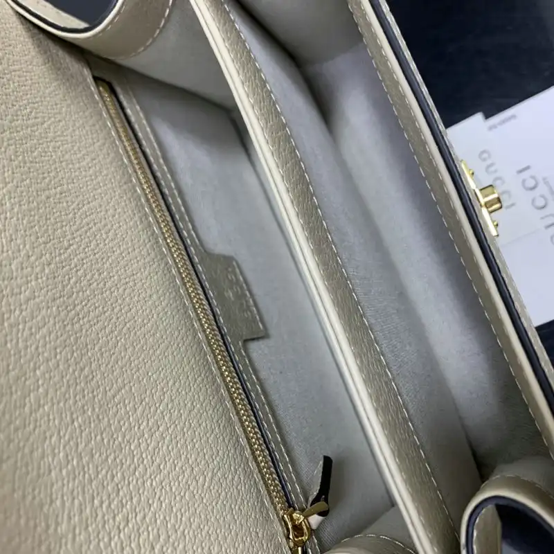 Cheap Gucci Bag 2205YA0013