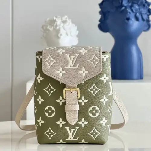 Gucci Bag 2205YA0014