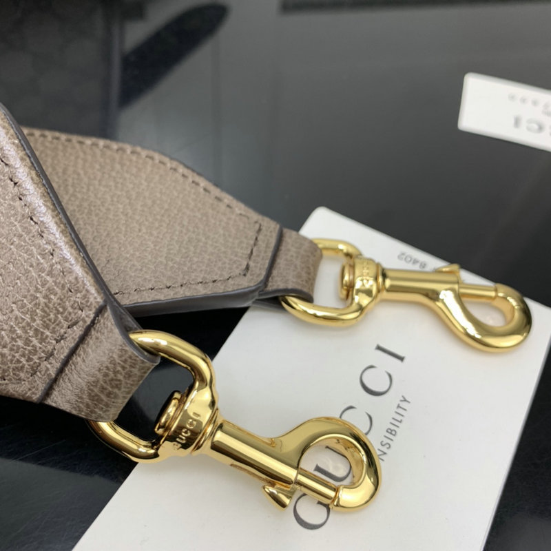 FASH Gucci Bag 2205YA0015