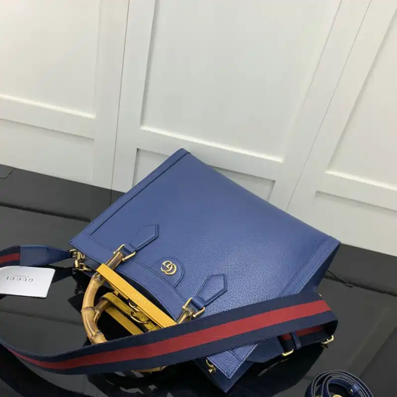 Gucci Bag 2205YA0018