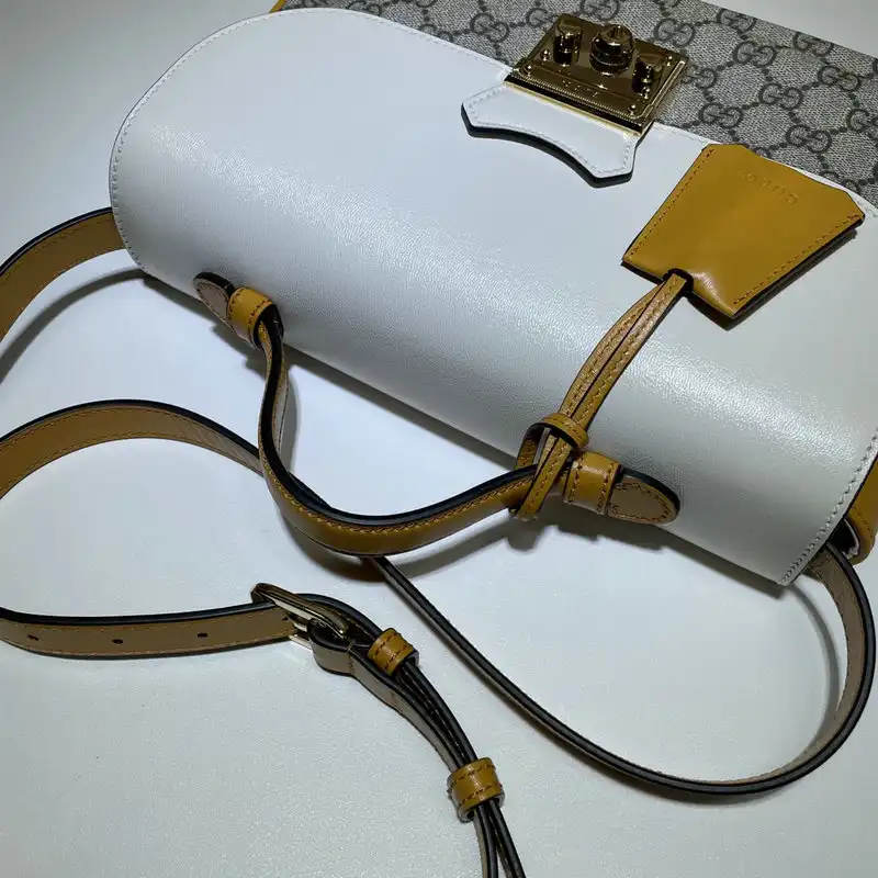 Cheap Gucci Bag 2205YA0020