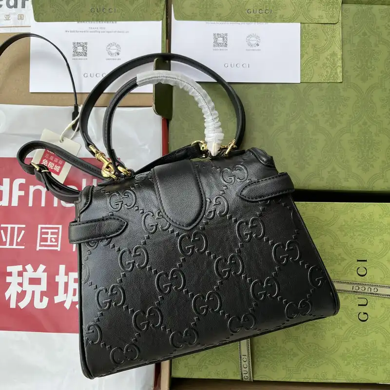 Gucci Bag 2205YA0037