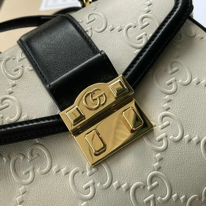 Gucci Bag 2205YA0038