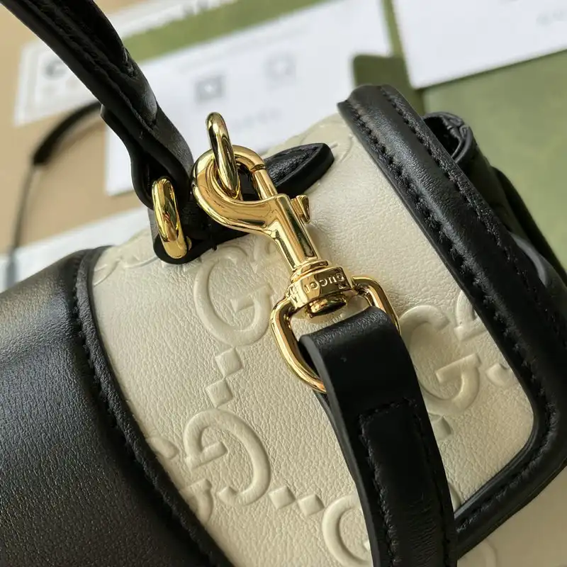 Gucci Bag 2205YA0038