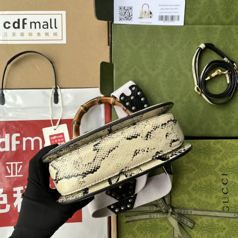 Cheap Gucci Bag 2205YA0041