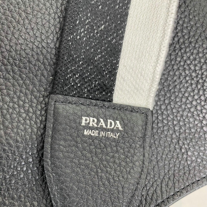 FASH Prada Bag 2205YA0045