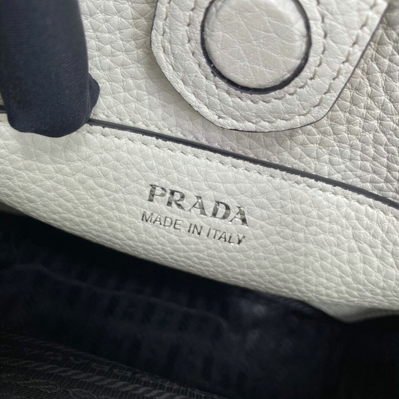 FASH Prada Bag 2205YA0046