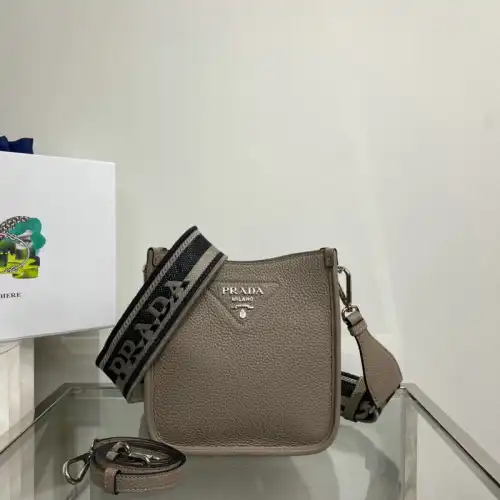 Fashionrep Prada Bag 2205YA0047