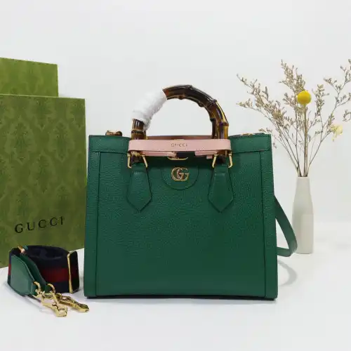 Gucci Bag 2206DJ0031