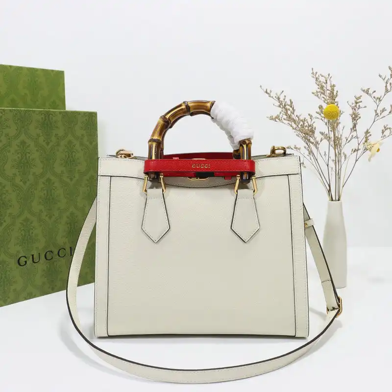 Cheap Gucci Bag 2206DJ0032