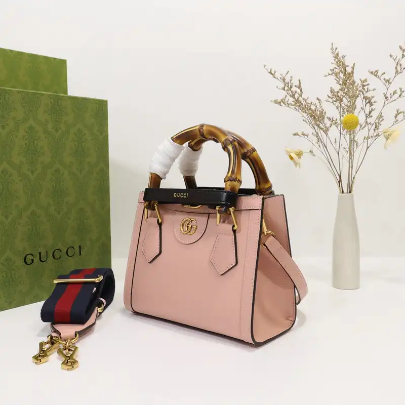 Gucci Bag 2206DJ0033