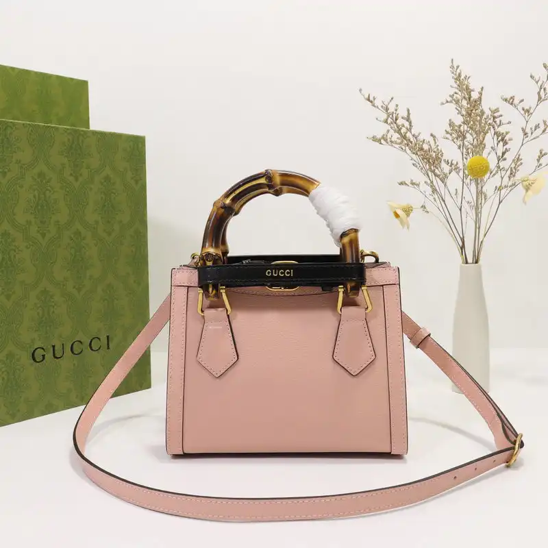 Cheap Gucci Bag 2206DJ0033