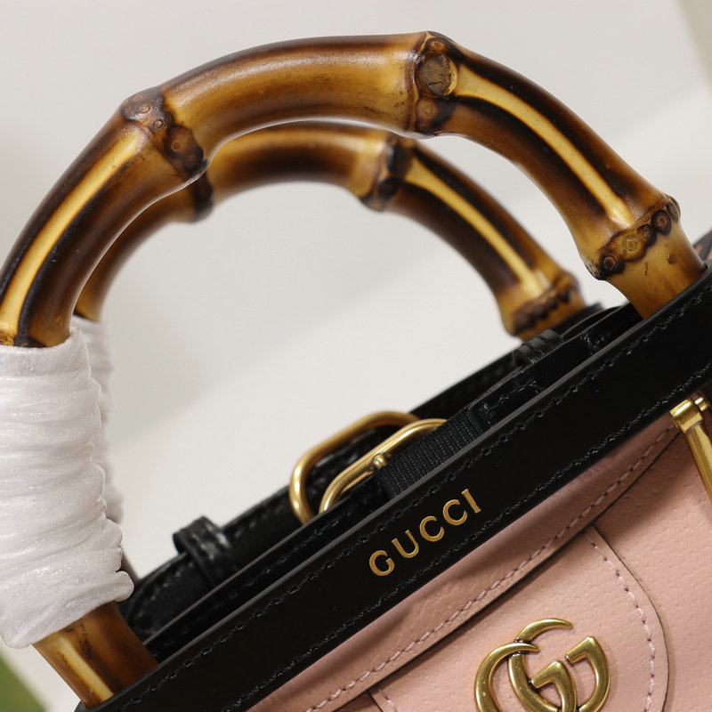 FASH Gucci Bag 2206DJ0033