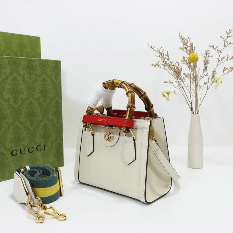 Gucci Bag 2206DJ0036