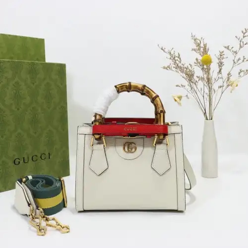 Gucci Bag 2206DJ0036