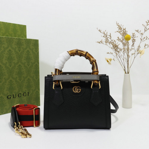 FASH Gucci Bag 2206DJ0037