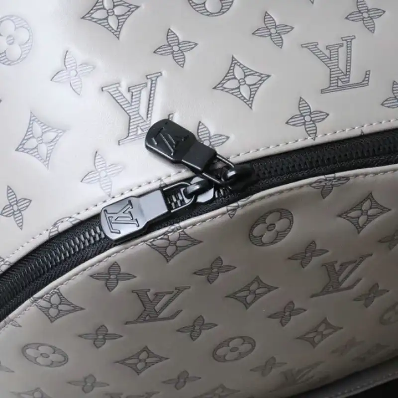 LV Bag 2206DJ0049