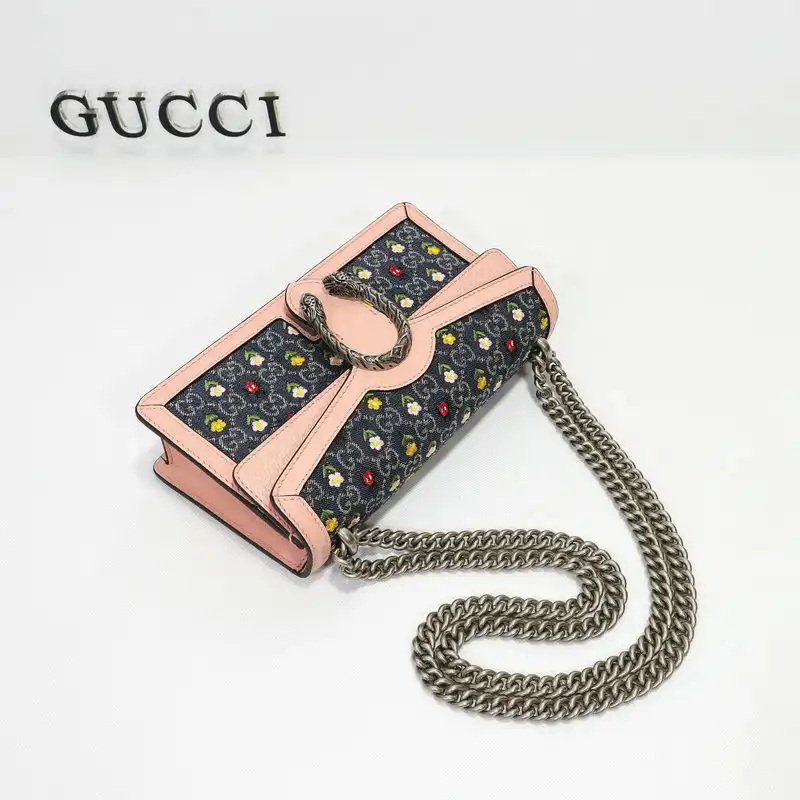 Gucci Bag 2206DJ0055