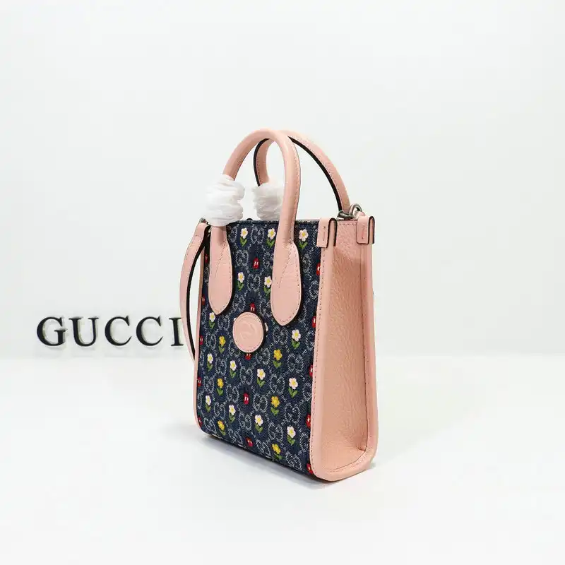 Gucci Bag 2206DJ0056