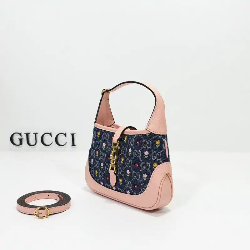 Gucci Bag 2206DJ0057