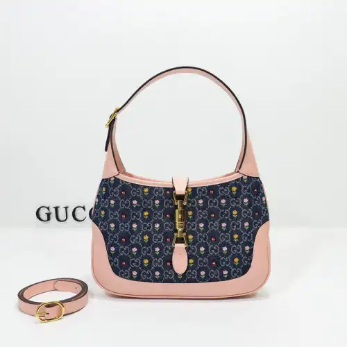 REP Gucci Bag 2206DJ0058