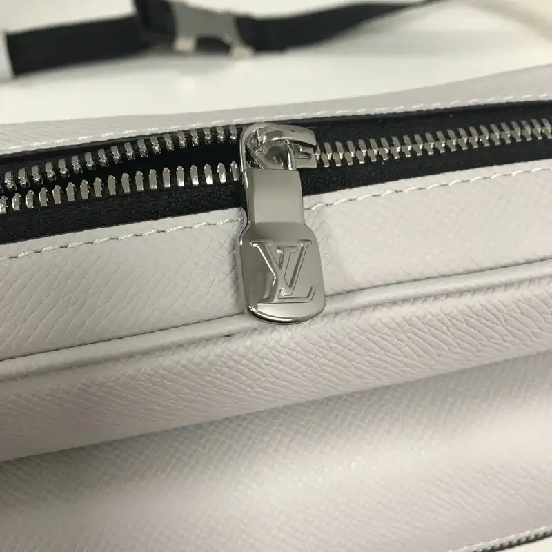 LV Bag 2206HT0002