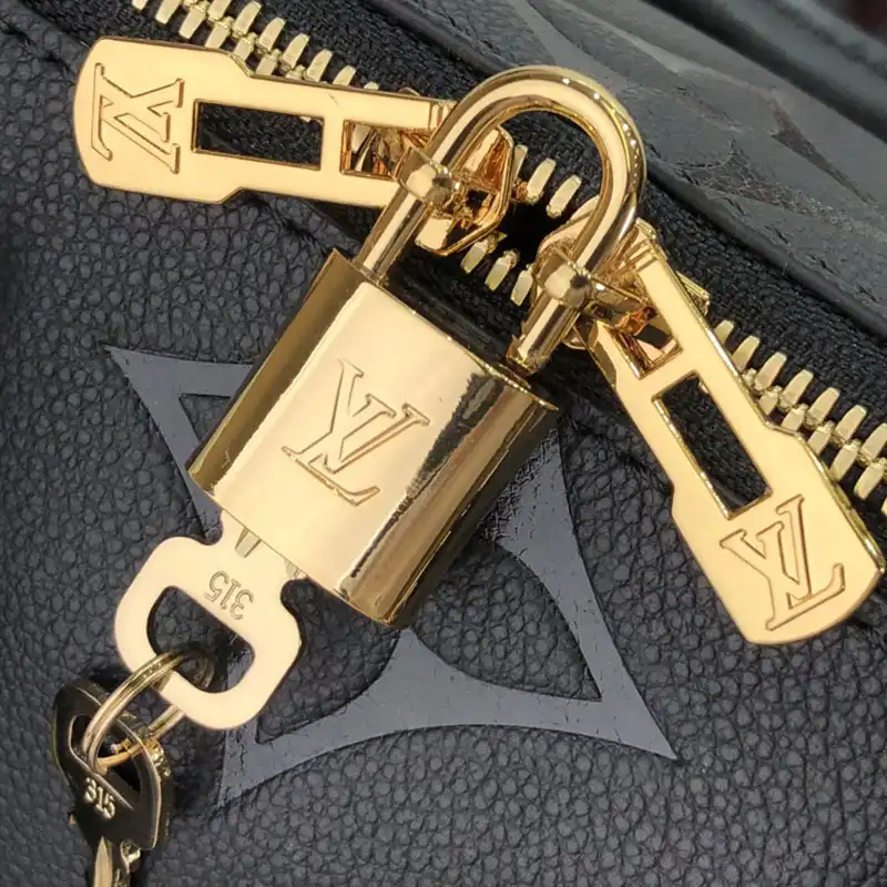 LV Bag 2206HT0003