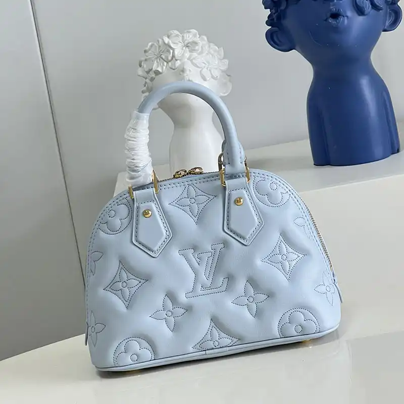 LV Bag 2206HT0004