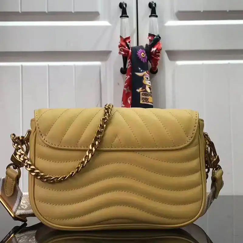 Fashionrepsfam ru LV Bag 2206HT0005